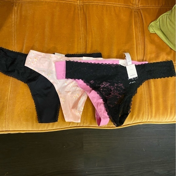 NWT Set of 4 Auden Thongs - Picture 3 of 7